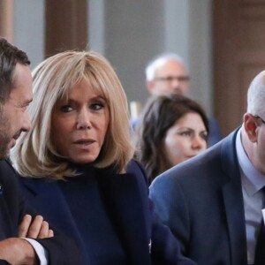 Brigitte Macron, Adrien Taquet secrétaire d'État auprès de la ministre des Solidarités et de la santé, Jean-Michel Blanquer, ministre de l'Éducation nationale et de la Jeunesse - Brigitte Macron se rend au collège Chaptal pour la 5ème Journée nationale de lutte contre le harcèlement à l'école à Paris VIII, le 7 novembre 2019. En présence de d'A.Taquet secrétaire d'État auprès de la ministre des Solidarités et de la santé, J.M.Blanquer, ministre de l'Éducation nationale et de la Jeunesse et J.d'Hauteserre, maire du 8ème Arrondissement de Paris. © Stephane Lemouton / Bestimage