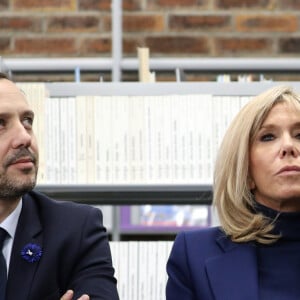 Brigitte Macron, Adrien Taquet secrétaire d'État auprès de la ministre des Solidarités et de la santé, Jean-Michel Blanquer, ministre de l'Éducation nationale et de la Jeunesse - Brigitte Macron se rend au collège Chaptal pour la 5ème Journée nationale de lutte contre le harcèlement à l'école à Paris VIII, le 7 novembre 2019. En présence de d'A.Taquet secrétaire d'État auprès de la ministre des Solidarités et de la santé, J.M.Blanquer, ministre de l'Éducation nationale et de la Jeunesse et J.d'Hauteserre, maire du 8ème Arrondissement de Paris. © Stephane Lemouton / Bestimage