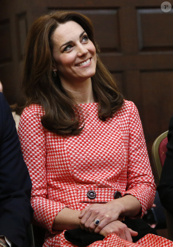 Kate Middleton au "XLP mentoring programme project" à Londres le 11 mars 2016.