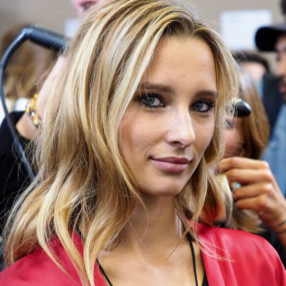 Info - Ilona Smet devient égérie Mixa comme sa mère E. Lefé­bure - Ilona Smet au backstage - 10ème édition du "Etam Live Show" (Etam Lingerie) lors de la Fashion Week à Paris, France, le 26 septembre 2017. Photo by Rachid Bellak/Bestimage