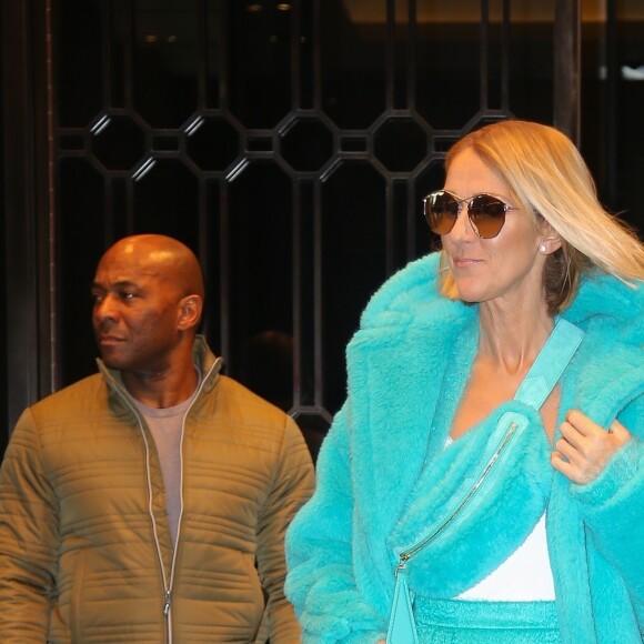 Céline Dion quitte l'hôtel Park Hyatt New York, entièrement habillée en Max Mara. Le 13 novembre 2019.
