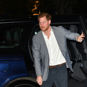 Le prince Harry, duc de Sussex, arrive à la cérémonie des OnSide Awards au Royal Albert Hall à Londres le 17 novembre 2019.