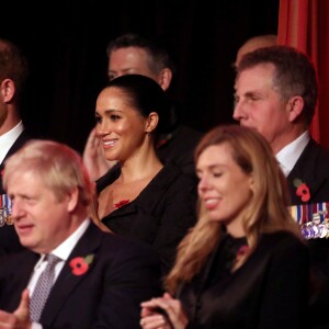 Le prince Harry, duc de Sussex, et Meghan Markle, duchesse de Sussex - La famille royale assiste au Royal British Legion Festival of Remembrance au Royal Albert Hall à Kensington, Londres, le 9 novembre 2019.