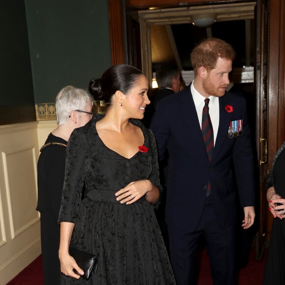 Le prince Harry, duc de Sussex, et Meghan Markle, duchesse de Sussex - La famille royale assiste au Royal British Legion Festival of Remembrance au Royal Albert Hall à Kensington, Londres, le 9 novembre 2019.