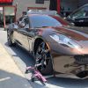 Exclusif - Jeremy Meeks endommage sa nouvelle voiture, une Fisker Revero d'une valeur de 130 000 dollars. Los Angeles, le 24 juin 2019.