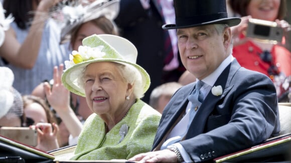 Prince Andrew : Privé d'anniversaire par la reine, sermonné par Charles, furieux