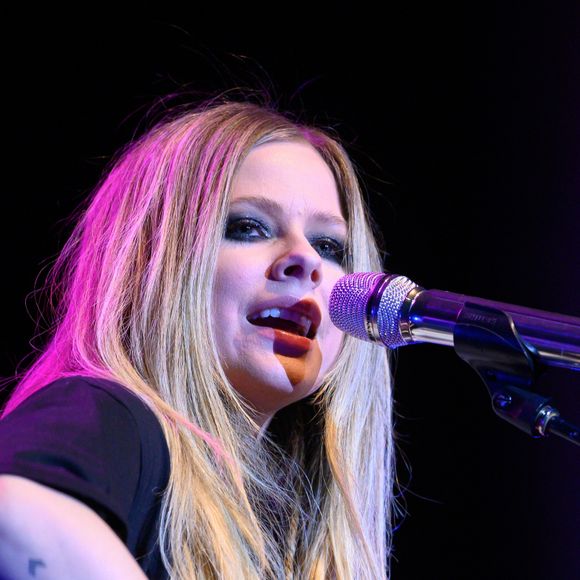 Avril Lavigne en concert pendant le ''Live In The Vineyard'' au théâtre Uptown à Napa en Californie, le 1er novembre 2019. © Imagespace / Zuma Press / Bestimage