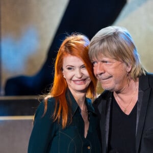 Le chanteur Renaud et Axelle Red sur le tournage de l'émission "Merci Renaud" dans les studios de la Plaine Saint-Denis le 15 novembre 2016 © Cyril Moreau / Bestimage