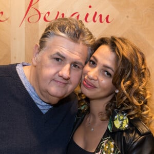 Exclusif - Pierre Ménès et sa compagne Mélissa Acosta - Lancement de la collection capsule "Max & Moi vu par Valérie Benaïm" à Paris, le 20 octobre 2017. © Cyril Moreau/Bestimage