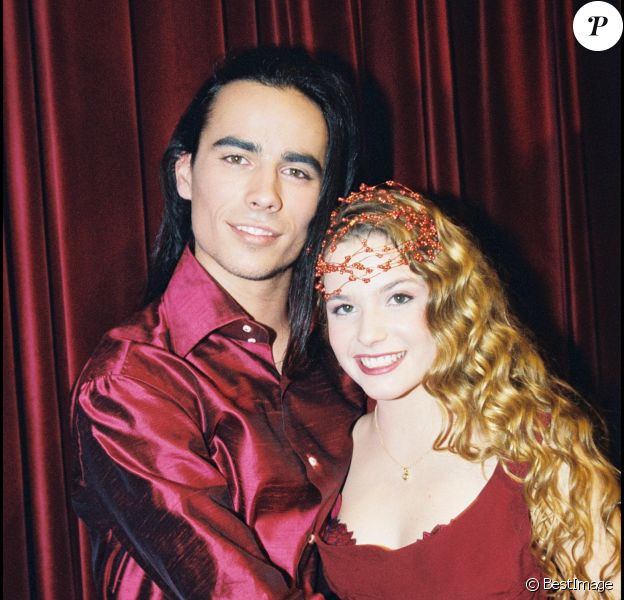 Archives - Damien Sargue et Cécilia Cara à la soirée "Roméo et Juliette" à Paris. Le 16 novembre 2000.