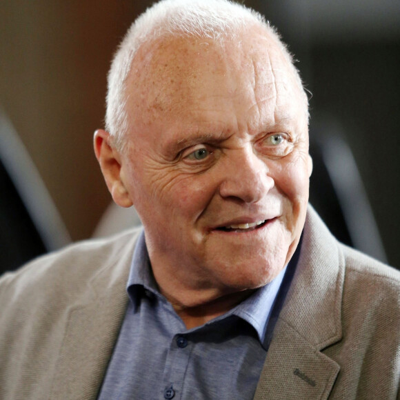 Anthony Hopkins rencontre des fans à Naples, Italie, le 9 avril 2018.