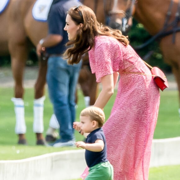 Catherine (Kate) Middleton, duchesse de Cambridge et le prince Louis de Cambridge lors d'un match de polo de bienfaisance King Power Royal Charity Polo Day à Wokinghan, comté de Berkshire, Royaume Uni, le 10 juillet 2019.