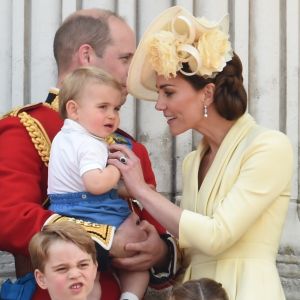 Le prince William, duc de Cambridge, et Catherine (Kate) Middleton, duchesse de Cambridge, le prince George de Cambridge, la princesse Charlotte de Cambridge, le prince Louis de Cambridge - La famille royale au balcon du palais de Buckingham lors de la parade Trooping the Colour 2019, célébrant le 93ème anniversaire de la reine Elisabeth II, Londres, le 8 juin 2019.