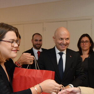 Exclusif - La princesse Stéphanie de Monaco et sa fille Camille Gottlieb - La princesse Stéphanie de Monaco et sa fille Camille ont remis des colis aux ainés monégasques au Foyer Rainier III à Monaco. Le 18 novembre 2019. © Bruno Bebert / PRM / Bestimage