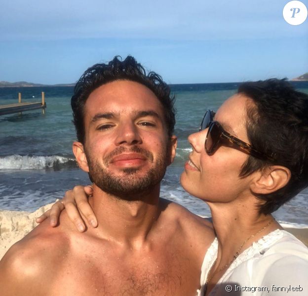 Fanny Leeb pose avec son chéri Olivier sur Instagram, le 4 décembre 2019.