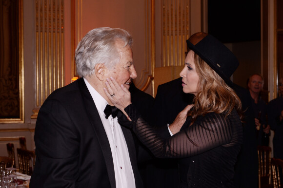 Massimo Gargia, Hélène Ségara - 43ème édition des "Best Award" organisée par M. Gargia au Cercle Interallié à Paris le 8 décembre 2019. © Rachid Bellak/Bestimage