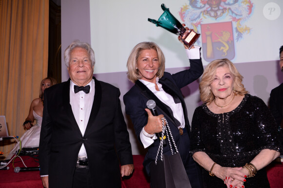 Massimo Gargia, Caroline Margeridon, Nicoletta - 43ème édition des "Best Award" organisée par M. Gargia au Cercle Interallié à Paris le 8 décembre 2019. © Rachid Bellak/Bestimage