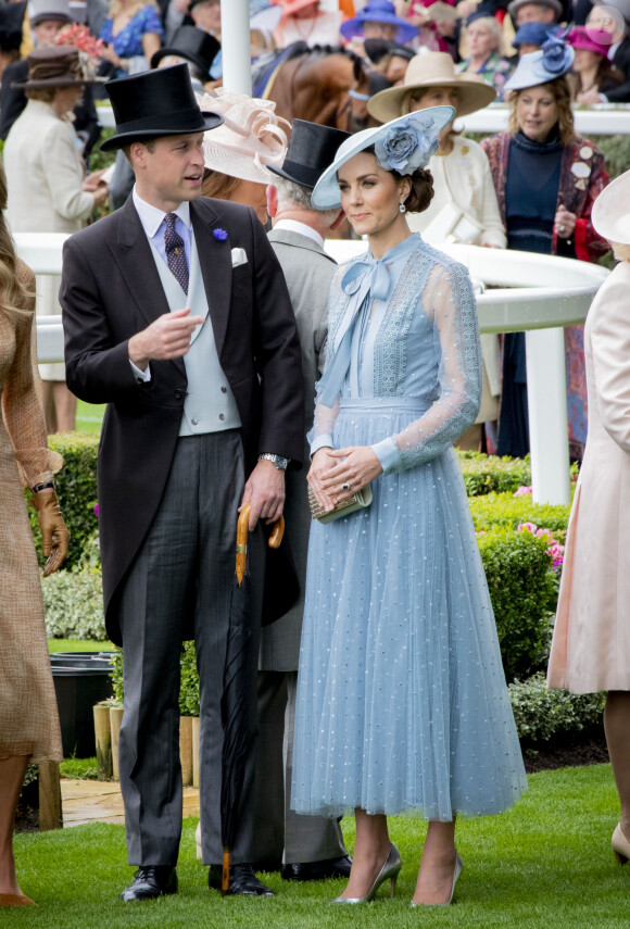 Kate Middleton (en robe Elie Saab) et le prince William - La famille royale britannique et les souverains néerlandais lors de la première journée des courses d'Ascot 2019, à Ascot, le 18 juin 2019.