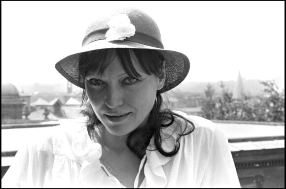 Anna Karina sur le tournage de Regina Roma, en 1982.