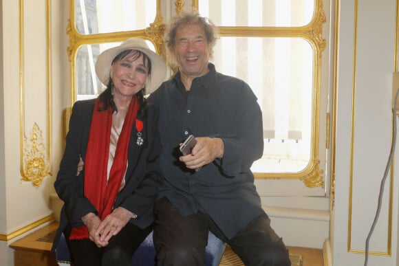 Anna Karina avec son mari Dennis Berry lors de la remise de ses insignes de chevalier de la Légion d'honneur le 25 juin 2018 au ministère de la Culture à Paris. © CVS/Bestimage