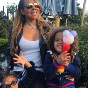 Mariah Carey et ses enfants Monroe et Moroccan. Instagram. Le 30 avril 2019.