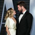 Miley Cyrus et Liam Hemsworth à la soirée Vanity Fair Oscar à Beverly Hills le 4 mars 2018
