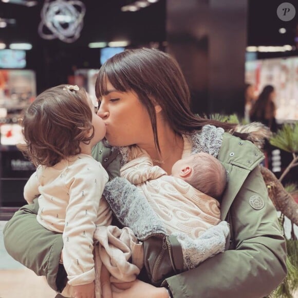 Tiffany de "Mariés au premier regard" avec ses filles Zélie et Romy, le 15 décembre 2019