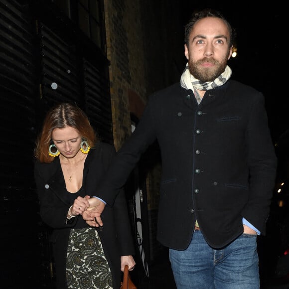 James Middleton et sa fiancée Alizée Thevenet à la soirée célébrant les fiançailles de la princesse Beatrice et Edoardo Mapelli Mozzi à Londres, le 18 décembre 2019.