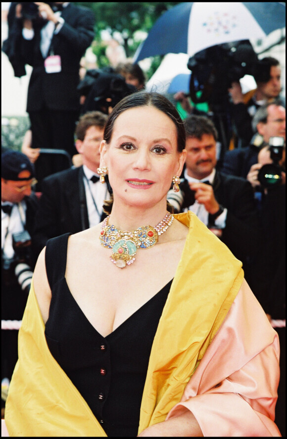 Claudine Auger au Festival de Cannes en 2000.