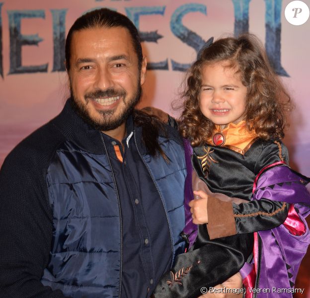 Moundir et sa fille Aliya à l'avant-première parisienne de La Reine des Neiges 2 - mercredi 13 novembre 2019