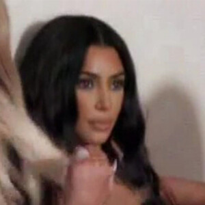 Kris Jenner, Kim Kardashian, Kourtney Kardashian - La famille Kardashian se déguise et s'imite les uns les autres dans l'épisode finable de Keeping Up With The Kardashians à Los Angeles, le 15 décembre 2019