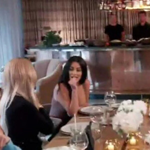 Khloe Kardashian, Kourtney Kardashian, Kim Kardashian, Kendall Jenner, Kris Jenner - La famille Kardashian se déguise et s'imite les uns les autres dans l'épisode finable de Keeping Up With The Kardashians à Los Angeles, le 15 décembre 2019