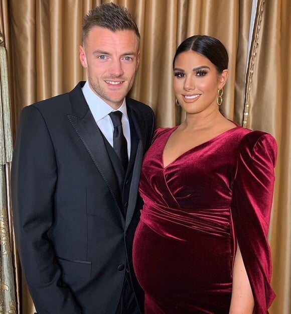 Jamie Vardy et sa femme Rebekah enceinte de leur troisième enfant lors d'une soirée caritative organisée le 6 décembre 2019.