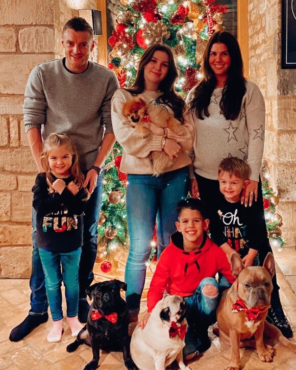Jamie Vardy avec toute sa famille pour Noël, Rebekah, leurs 3 enfants et les 2 enfants de sa femme. Instagram, le 25 décembre 2019.