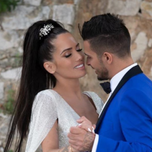 Manon Marsault et Julien Tanti, candidats des "Marseillais" (W9), se sont mariés à Cassis le 2 mai 2019.