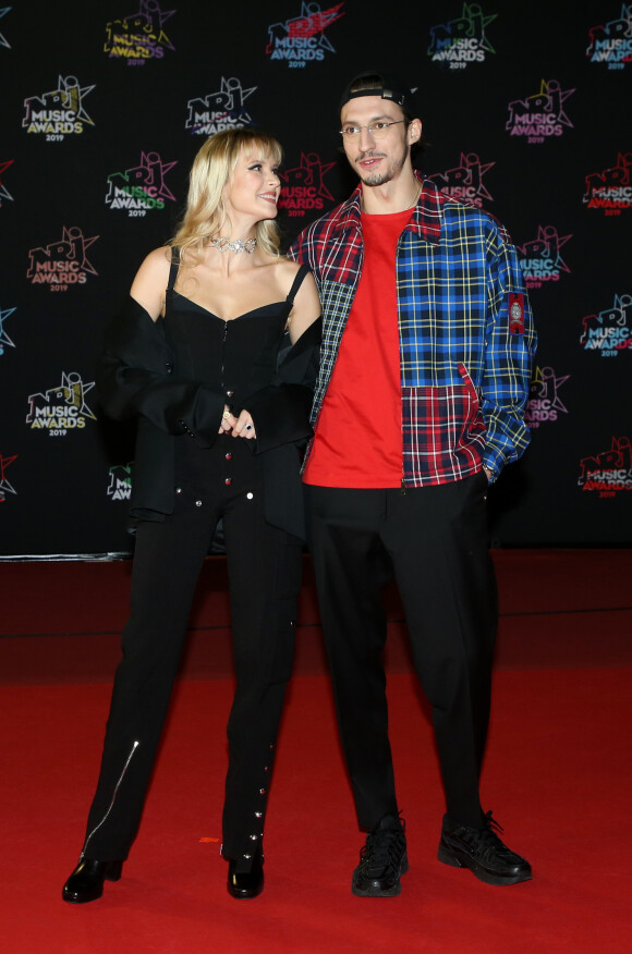Angèle et Roméo Elvis - 21ème édition des NRJ Music Awards au Palais des festivals à Cannes le 9 novembre 2019. © Dominique Jacovides/Bestimage