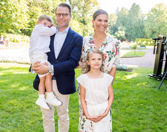 La princesse Victoria de Suède et son mari le prince Daniel de Suède, la princesse Estelle de Suède, le prince Oscar de Suède - La famille royale de Suède célèbre l'anniversaire (42 ans) de la princesse Victoria de Suède à la Villa Solliden à Oland en Suède, le 14 juillet 2019.