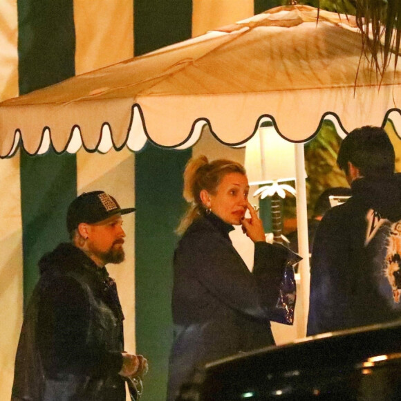 Exclusif - Cameron Diaz et Benji Madden au restaurant The Bungalow à Los Angeles, le 17 décembre 2019