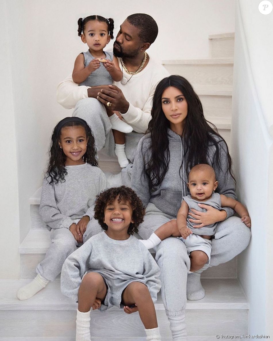 Kim Kardashian en famille avec Kanye West et leurs enfants ...