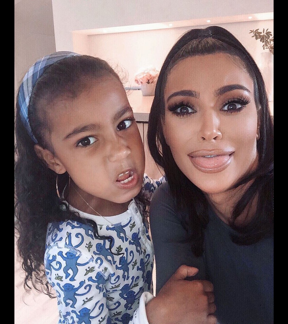 Photo : Kim Kardashian et sa fille North sur Instagram, décembre 2019. -  Purepeople