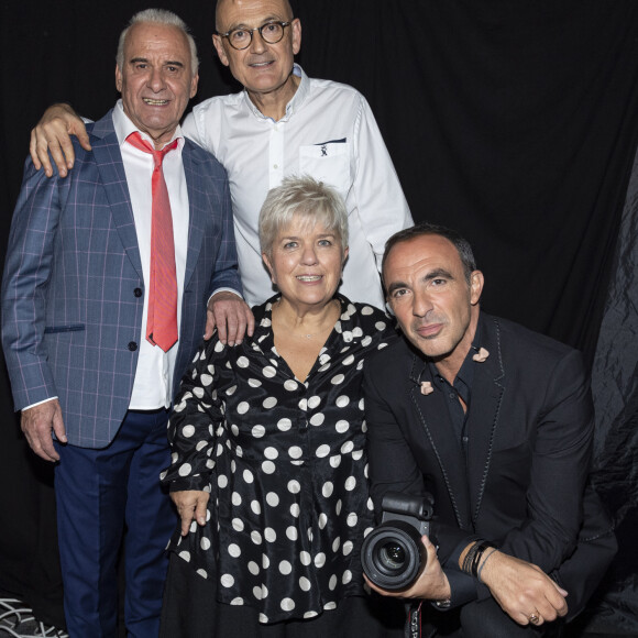 Exclusif  - Michel Fugain, Mimie Mathy, son homme Benoist Gérard et Nikos Aliagas - Surprises - Backstage de l'enregistrement de l'émission "La Chanson secrète 4", qui sera diffusée le 4 janvier 2020 sur TF1, à Paris. Le 17 décembre 2019 © Gaffiot-Perusseau / Bestimage