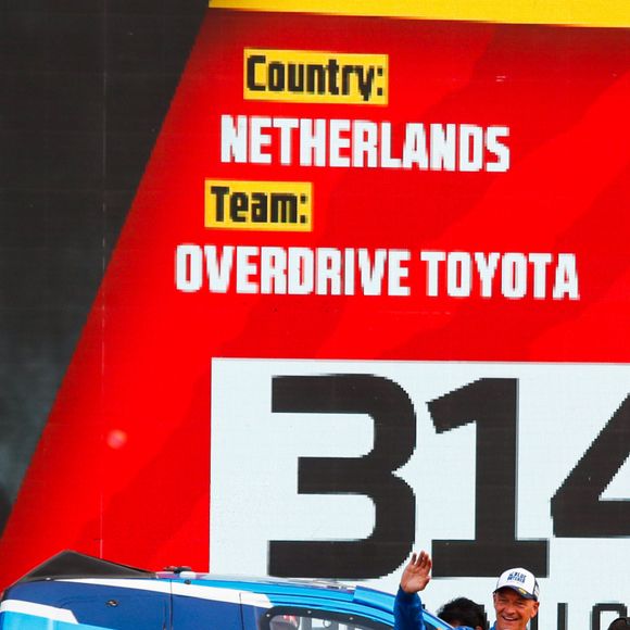 314 Van Loon Erik (nld), Delaunay Sebastien (fra), Toyota Hilux, Overdrive Toyota, Auto, Car, action lors de la cérémonie de départ du Dakar 2020 à Djeddah, Arabie Saoudite, le 4 janvier 2020. © François Flamand/Panoramic/Bestimage