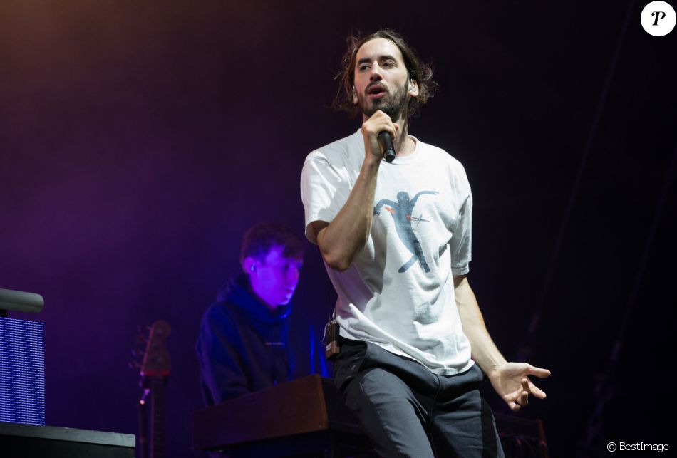 Lomepal en concert au Main Square Festival à Arras. Le 5 juillet 2019 Purepeople Lomepal en concert au Main Square Festival à Arras. Le 5 juillet 2019 Purepeople