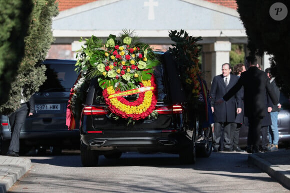 La famille royale et les proches arrivent aux obsèques de l'infante Pilar de Bourbon à Madrid le 10 janvier 2020.