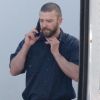 Exclusif - Justin Timberlake discute au téléphone en pause sur le tournage du film Palmer à La Nouvelle-Orléans, le 25 novembre 2019