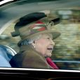 La reine Elisabeth II d'Angleterre arrive en voiture pour la messe à Sandringham le 12 Janvier 2020.