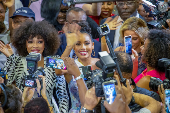 Clémence Botino, Miss France 2020 et Ophély Mézino, première dauphine de Miss Monde 2019, accueillies en grande pompe à l'aéroport de Pointe-à-Pitre, en Guadeloupe. De retour, sur leur île natale, un mois après leurs sacres. Photo de Alain Cassang/ABACAPRESS.COM