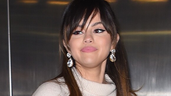 Selena Gomez évacuée d'une plage en panique...