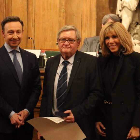 Remise des prix 2019 de la Fondation Stéphane Bern pour l'Histoire et le Patrimoine à l'Institut de France, à Paris, le 15 janvier 2020. Brigitte Macron et Stéphanie de Monaco étaient réunies pour soutenir Stéphane Bern et remettre des prix.