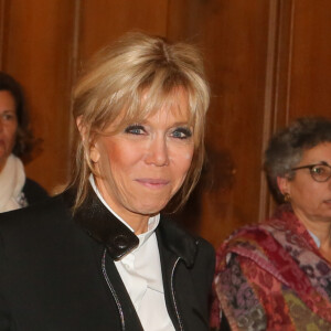 Brigitte Macron - Remise du prix 2017 "Institut de France / Fondation Stéphane Bern pour l'histoire et le patrimoine" à l'Institut de France à Paris, France, le 11 janvier 2018.© CVS/Bestimage